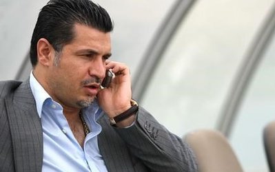 پیغام علی دایی به نکونام: منتظر افتخارآفرینی تو و همبازیانت هستم/ به اظهارات مغرضانه توجه نکن