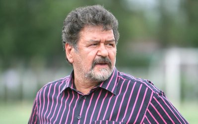 عابدینی: علی‌ کریمی با خودش جنگید تا جادوگر شد / دلم برای شاهرودی و محرمی می‌سوزد