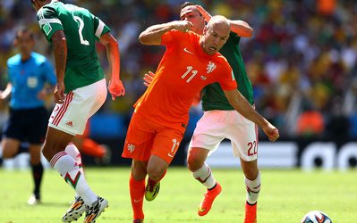 نیمه اول: هلند 0 - مکزیک 0 / جدال هلند و مکزیک در نیمه اول بدونِ گل پایان یافت