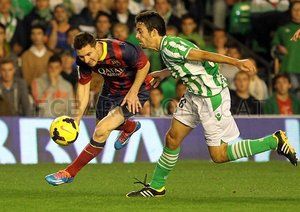 رئال بتیس ۱-۴ بارسلونا/هفته سیزدهم|با وجود برد قاطع کاتالان ها اما مصدومیت مسی در این بازی کام هواداران بارسا را تلخ کرد...