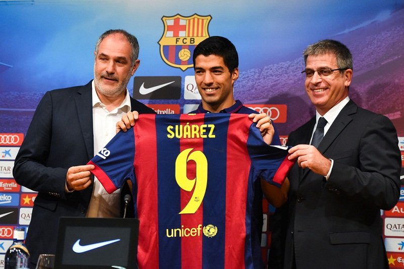 Suarez (Barcelona Contract).jpg
