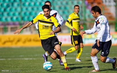 فشارهای بیرونی روی سپاهان/ باقریان یا استیماچ، کدامیک می‌روند؟