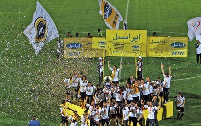 حاشیه‌های قهرمانی سپاهان / اشک‌های شریفی و شور قهرمانی در فولادشهر