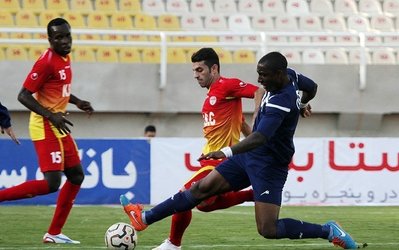 لیگ برتر | فولاد 0 - پیکان 0 / فولاد در خانه متوقف شد