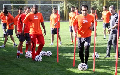 پرسپولیس با 6 غایب به مصاف گسترش فولاد می‌رود