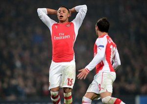 الکس اوکسلید چمبرلین|آرسنال 2 - 0 بوروسيا دورتموند / لیگ قهرمانان