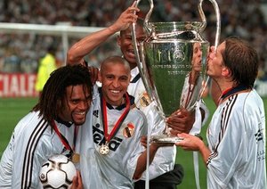 روبرتو کارلوس