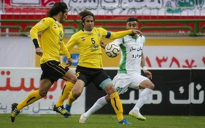 زمان دربی اصفهان تغییر می‌کند