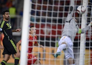 هنگام باز شدن دروازه مقدونیه