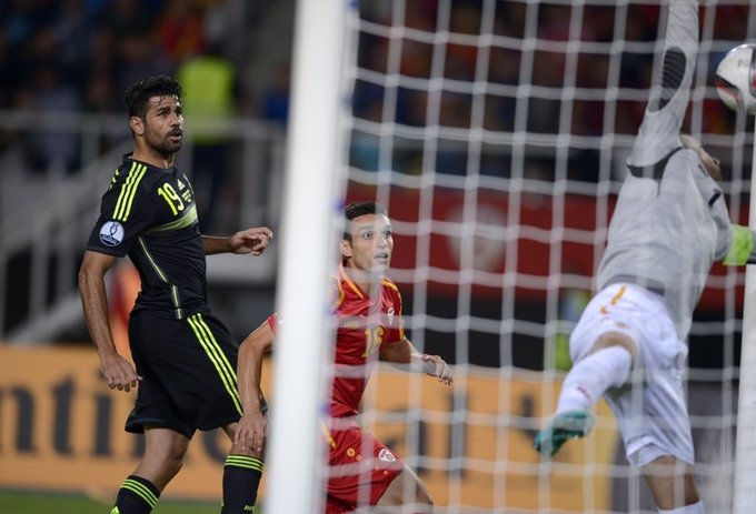 هنگام باز شدن دروازه مقدونیه