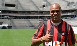 باید فوتبالم را در جایی دیگر ادامه دهم