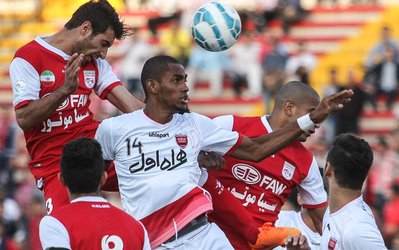 سوال روز | آیا مهاجم پرسپولیس عمدا کارت قرمز گرفت؟