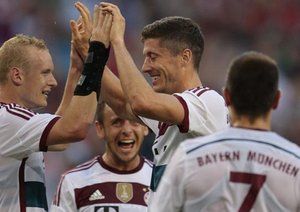 رابرت لواندوفسکی|شادی رابرت لواندوفسکی از بایرن ، بعد از باز کردن دروازه حریف.