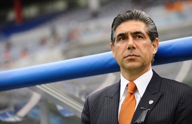 اخراج امپراطور / افشین قطبی از سرمربیگری شیمیزو اسپالس برکنار شد