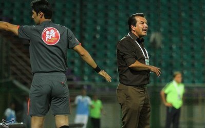 هفته چهارم لیگ برتر | استیلی: داور در رقم خوردن نتیجه مساوی بی‌تأثیر نبود