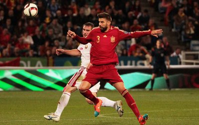 فریاد خشم مردم اسپانیا بر سر پیکه