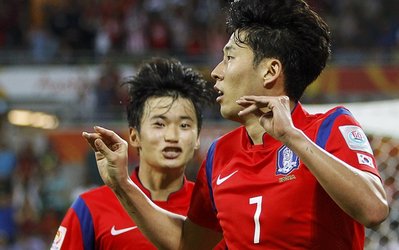 جام ملت‌های آسیا 2015 | کره‌جنوبی 2 - ازبکستان 0 / کره‌ حریف ایران در نیمه‌نهایی / شاگردان اشتیلیکه در انتظار برنده دیدار ایران - عراق + چیدمان دو تیم،ویدئوی مسابقه و گزارش تصویری