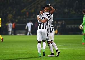 کارلوس توز|بوروسيا دورتموند 0 - 3 یوونتوس / لیگ قهرمانان