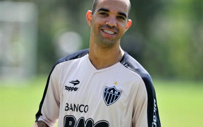 دیه گو تاردلی نخستین گلزنی های خود را برای برزیل جشن گرفت