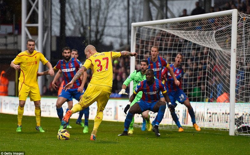 Crystal Palace 3-1 Liverpool - 1393-09-02 - 4.JPG