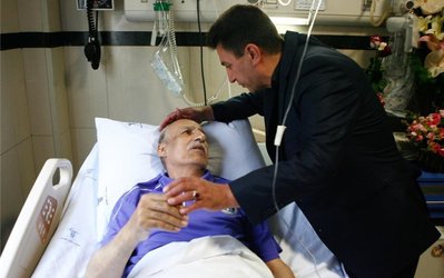 عیادت قلعه‌نویی و مدیرعامل پیشین استقلال از مظلومی