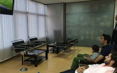 نکونام و انصاری‌فرد تماشاگر دیدار اوسوساونا + عکس