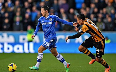 هازارد: به لبخند زدن برابر تکل ها ادامه می‌دهم