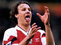 Top Ten | ده فوتبالیستی که همه چیز خود را باختند