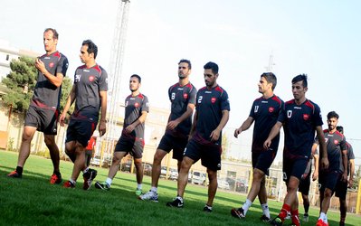 حاشیههای تمرین پرسپولیس | تاکید برانکو به گلزنی بازیکنانش و آمادگی باقری