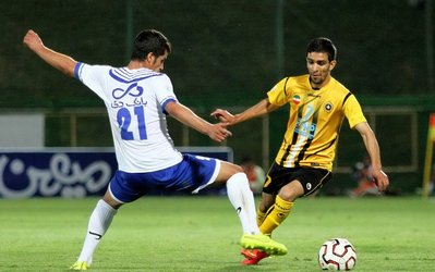 حسین پاپی در گفتگو با متافوتبال: اعصاب بازیکنان سپاهان خراب است!