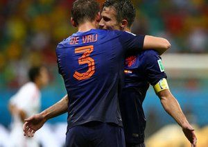 روبن فن پرسی|شادمانی کاپیتان فن پرسی بعد از باز کردن دروازه تیم ملی اسپانیا .