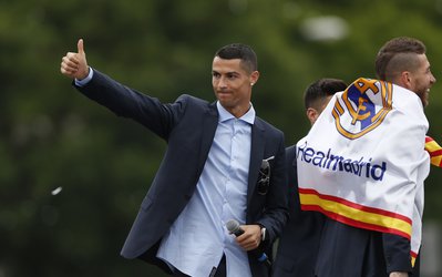 2 شرط رونالدو برای تمدید با رئال‌مادرید /کریس: دستمزد هفتگی من باید به اندازه مسی و نیمار باشد