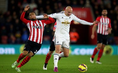 لیگ جزیره | ساوتهمپتون 0 - سوانزی 1 / شاگردان کوماه رده‌ی سوم را تقدیم منچستر یونایتد کردند