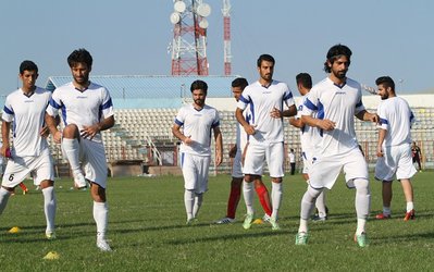 کادرفنی و بازیکنان ملوان برای دیدار با استقلال ممنوع‌المصاحبه شدند