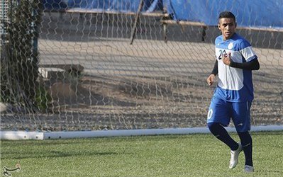 فخرالدینی: در یک بازی 4 گل به پرسپولیس می‌زنیم تا از پس عدد 8 را نشان دهیم