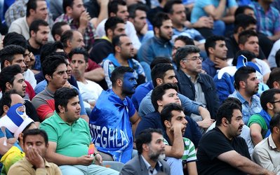 حاشیه‌های استقلال - ذوب آهن | واکنش هواداران استقلال به گل‌محمدی / ترکیب ذوب آهن اعلام شد