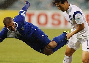 تقابل دو بازیکن|کویت 0 - 1 کره جنوبی / جام ملت های آسیا