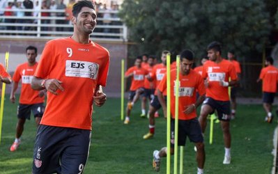 اختصاصی متافوتبال / پرسپولیس درخشان چگونه تمرین می‌کند؟