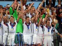 «ژرمن‌بال» | فوتبال آلمـــان در سالی که گذشت / بر بـــام دنیـــا