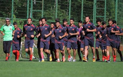 سرخپوشان وزنه زدند، آرژانتین سوژه شد