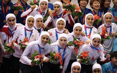 گزارشی از ابهام در اعزام بانوان فوتساليست‌ به رقابت‌های جهانی گواتمالا / چشم انتظار ويزا