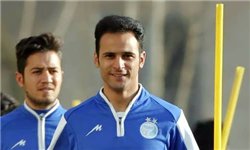 تیپ جدید برهانی و عکس یادگاری بازیکنان با نوجوانان شیرازی/قلعه‌نویی عرق استقلالی‌ها را در آورد