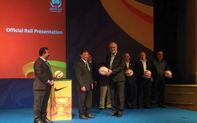 توپ رسمی مسابقات جام ملتهای آسیا رونمایی شد