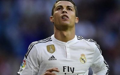 رونالدو: هرگز فکر نمی‌کردم یک بازیکن حرفه‌ای‌ شوم