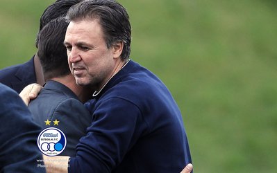 لیگ برتر | حاشیه‌های تراکتور - استقلال / ناراحتی زرینچه از تحریم نشست خبری/پاسخ خبرنگاران تبریزی به قلعه‌نویی!