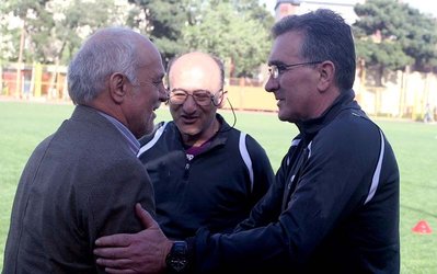 خوردبین: برانکو گفت صادقیان تا آخر فصل اخراج / خانزاده حق بازي براي پرسپوليس را ندارد