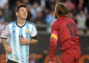 لیونل مسی|جشن لئو مسی بعد از باز کردن دروازه اسلوونی .