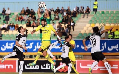 لیگ برتر | صبای قم ۱ - نفت تهران ۲ / نفت تهران ۱۰ بازی بدون شکست