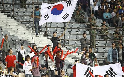 درهای ورزشگاه آزادی باز شد/ گلایه کره ای ها از سرعت پایین اینترنت