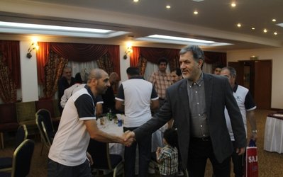 عباسی: امیدوارم غیرت ما به پول الاهلی بچربد / آجرلو جواب ما را نمی‌دهد / خطيبی بخش زيادی از قراردادش را دريافت كرد